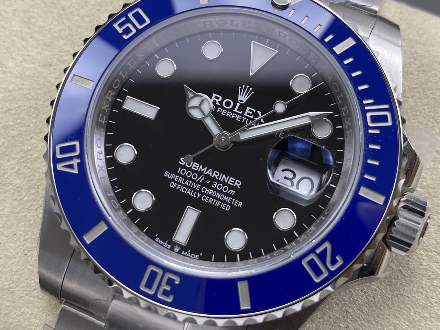 Rolex Submariner with black dial and blue bezel - Image 3