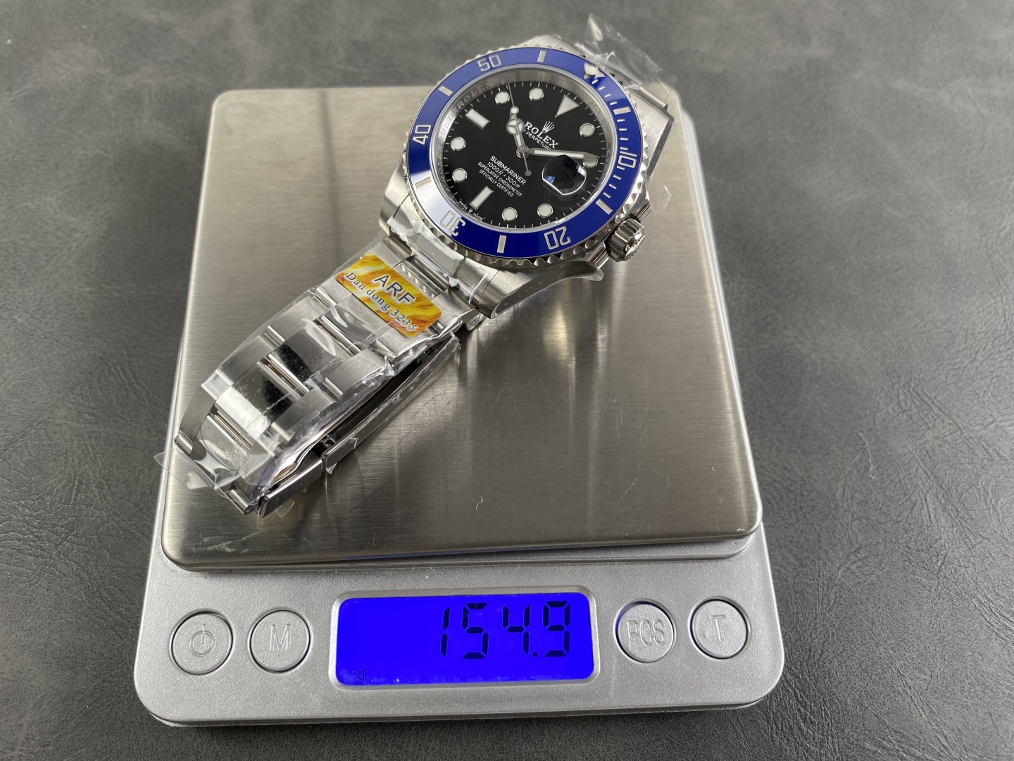 Rolex Submariner with black dial and blue bezel - Image 12