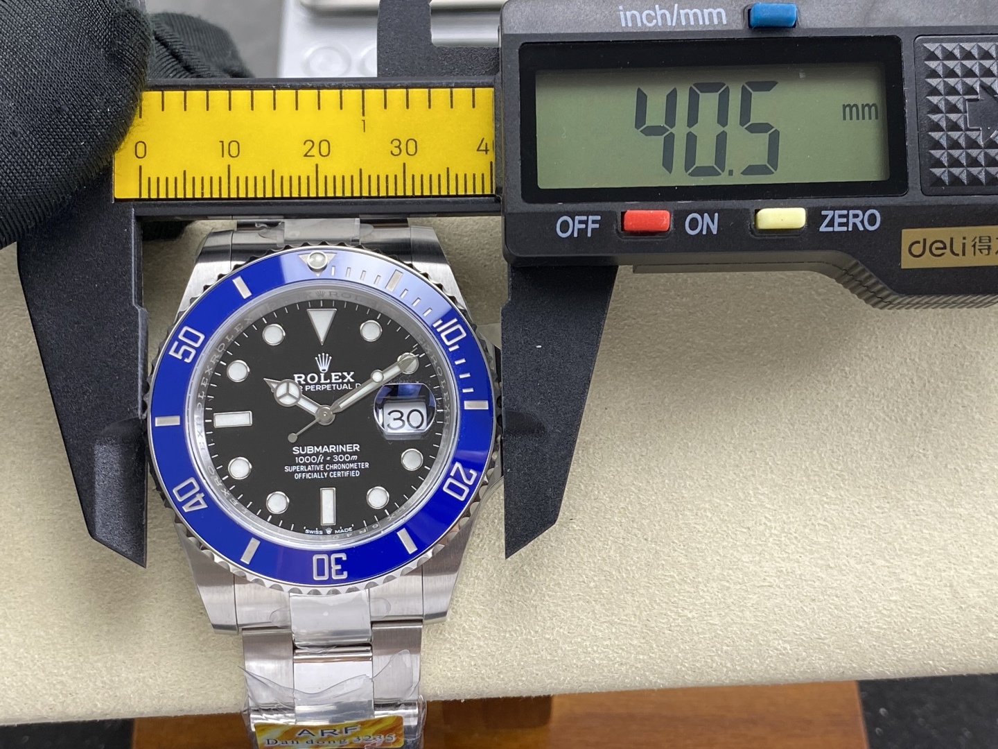 Rolex Submariner with black dial and blue bezel - Image 13