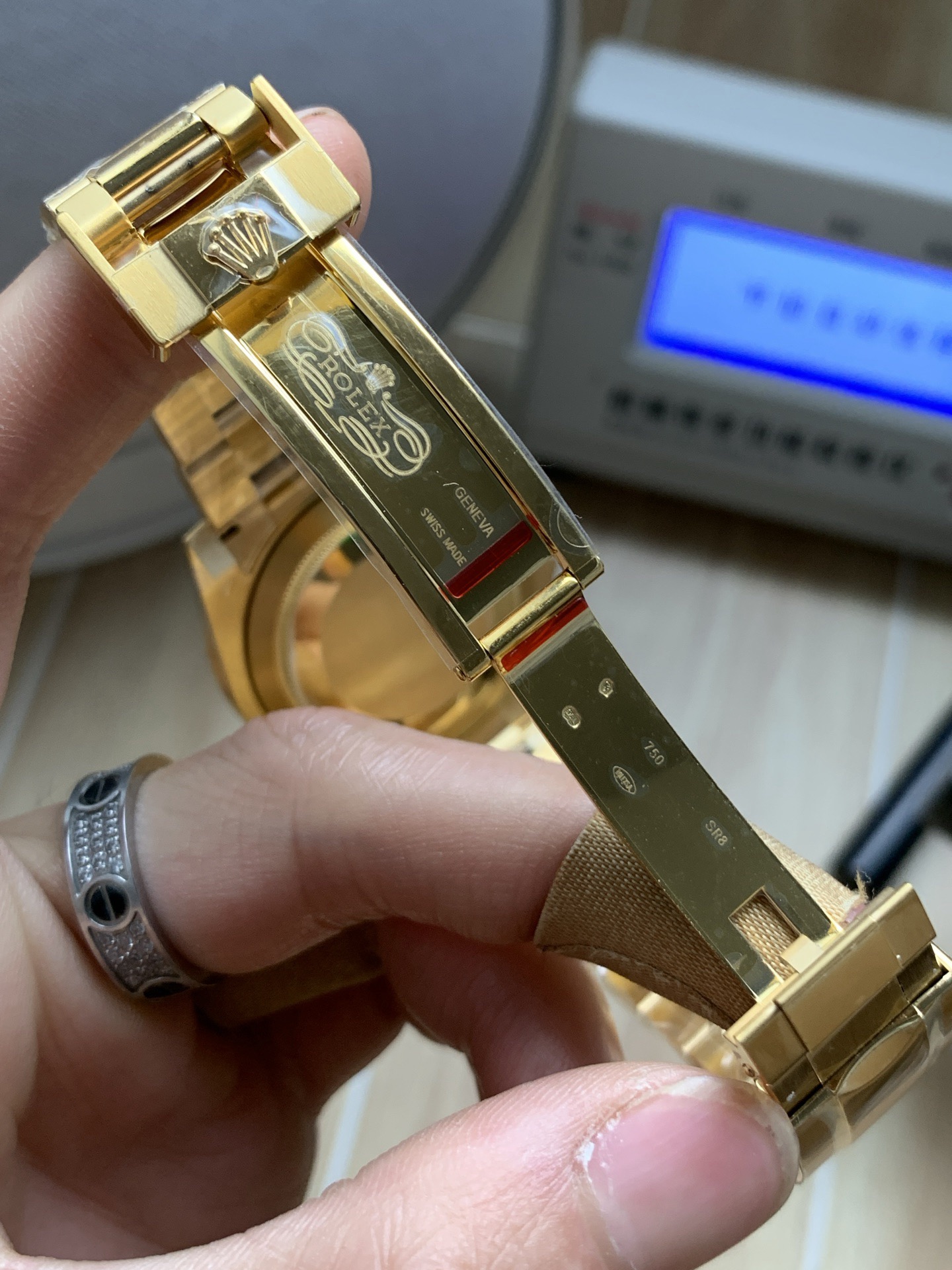 all-gold "Blue Submariner" (Ref. 3235 movement) featuring the latest-version green bezel - Image 5