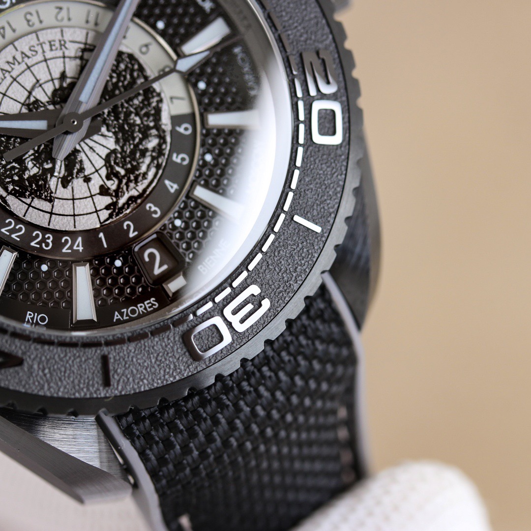 Omega Planet Ocean 215.92.46.22.01.007 Super Clone Watch for Sale - Image 4