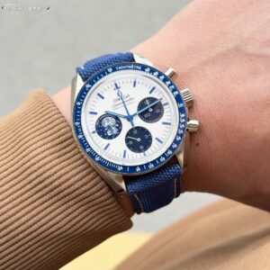 Omega Speedmaster Snoopy 310.32.42.50.02.001 Replica Watch for Sale