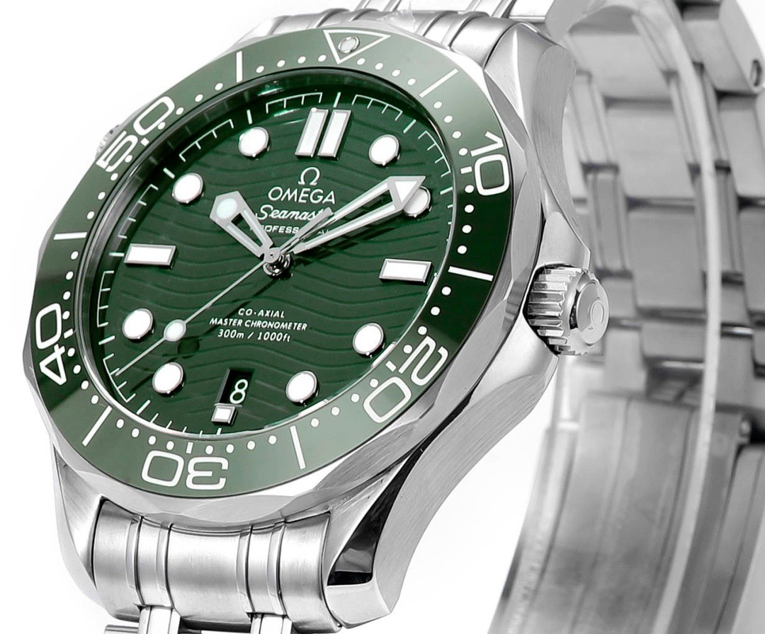 Omega Seamaster 300M Co-Axial Diving Watch 42mm Stainless Steel Bracelet - Image 4