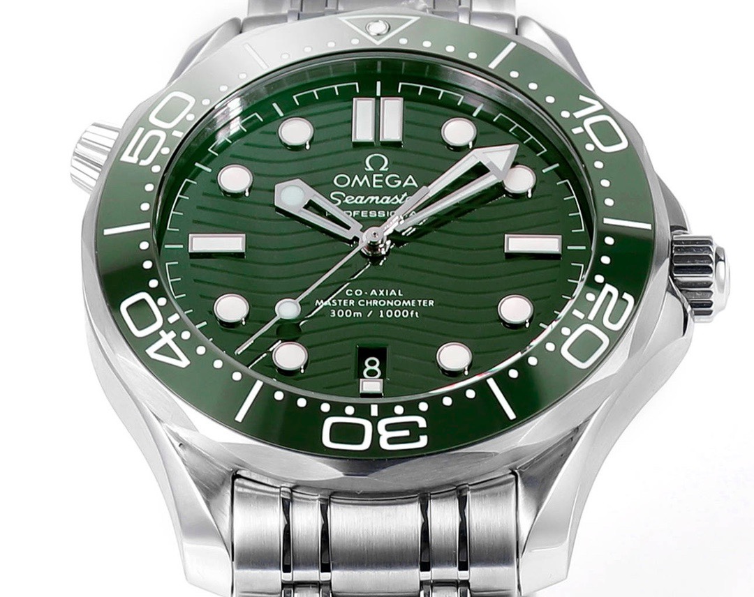 Omega Seamaster 300M Co-Axial Diving Watch 42mm Stainless Steel Bracelet - Image 2