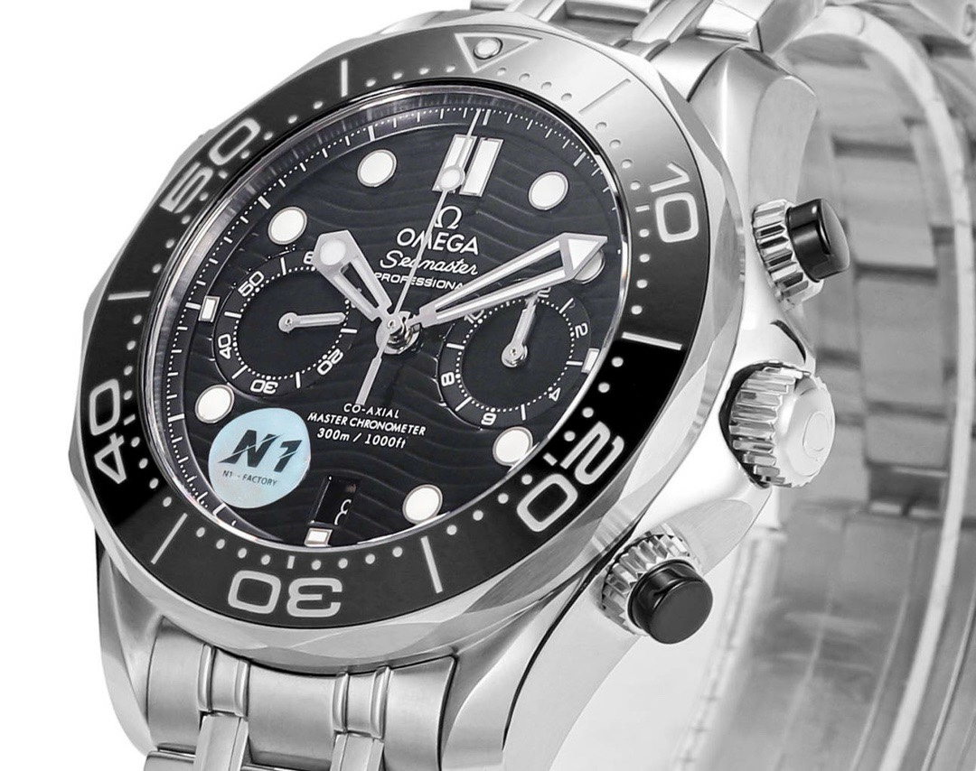 Omega Seamaster 300 Chronograph 44mm Dive Watch Cal.9900 Full Function Ceramic Bezel - Image 4