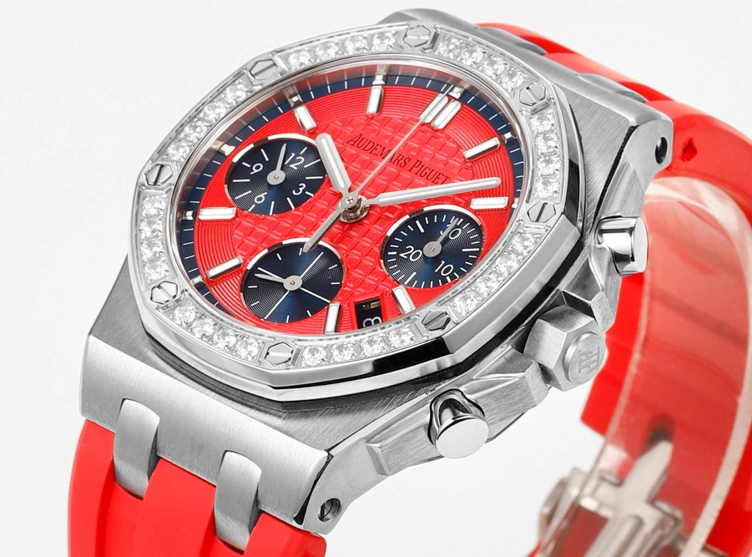 Audemars Piguet Royal Oak 37mm Ladies Automatic Chronograph Watch, Diamond Bezel Rubber - Image 3