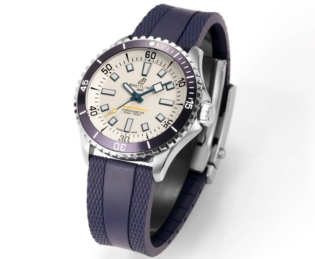 Breitling Superocean 42mm Dive Watch, GR Factory Version Luminous Dial Ceramic Bezel - Image 2