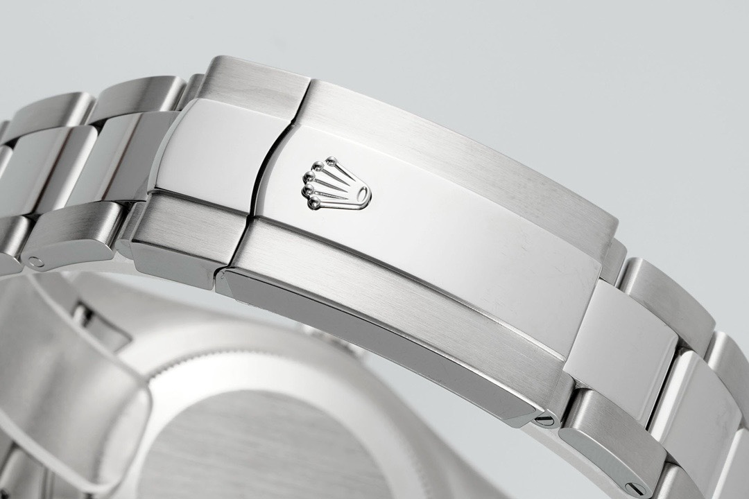 Rolex Sky-Dweller Watch 42mm 904L Steel 9002 Automatic Movement Ring Command Bezel - Image 8