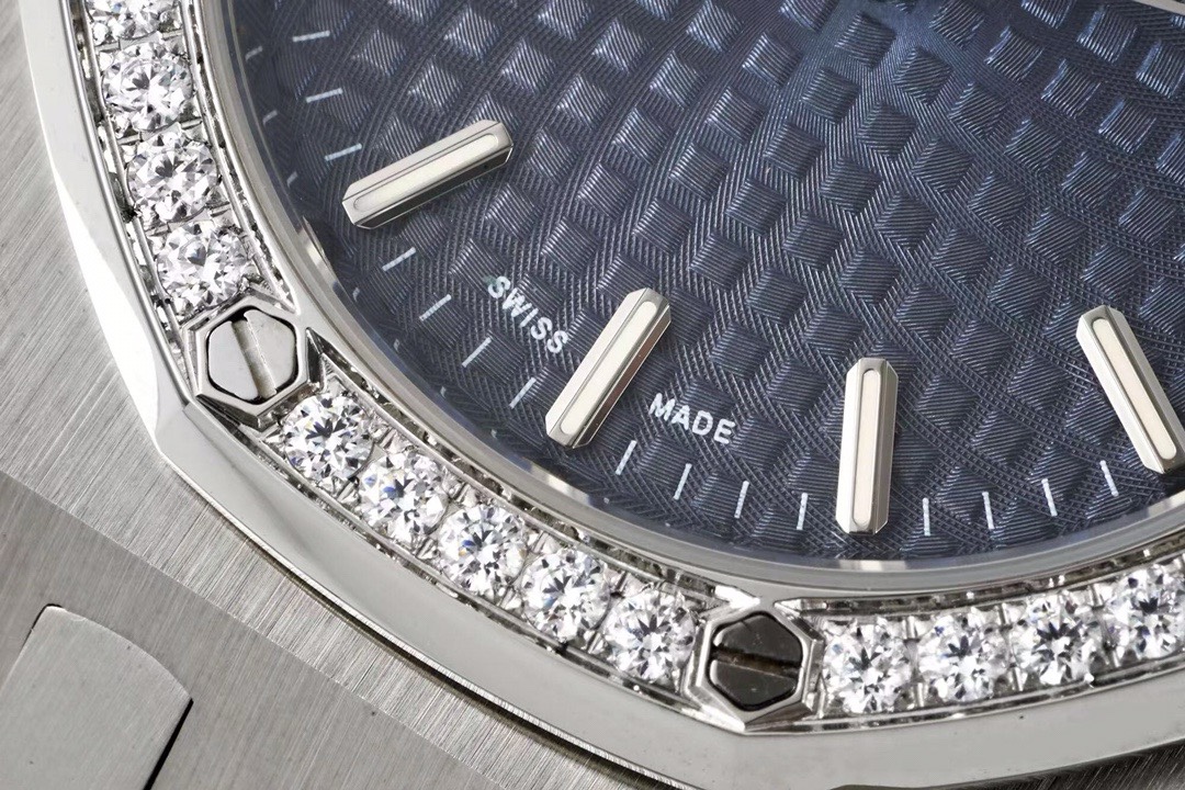 Audemars Piguet Royal Oak Ladies Automatic Watch 34mm, Ref.77350 / 77351 – Style 03 - Image 5