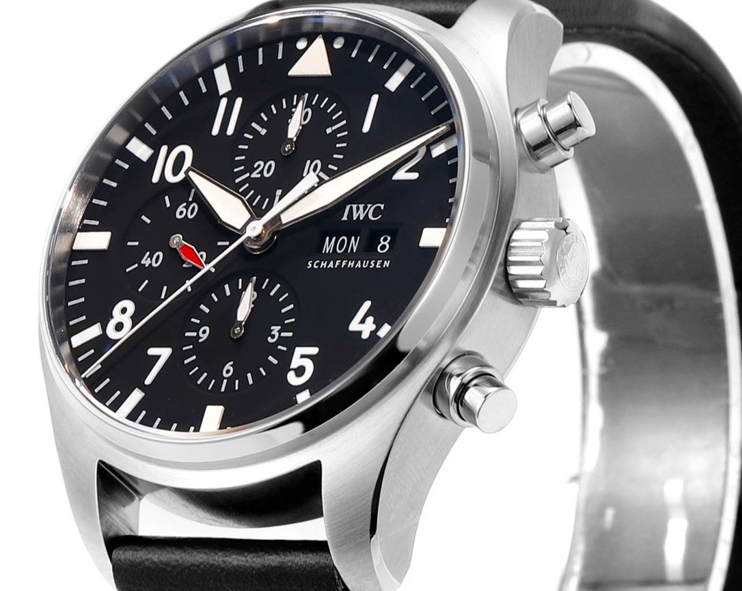 IWC Portuguese Chronograph Watch, New for Business & Daily Wear – Style 11 - Image 3