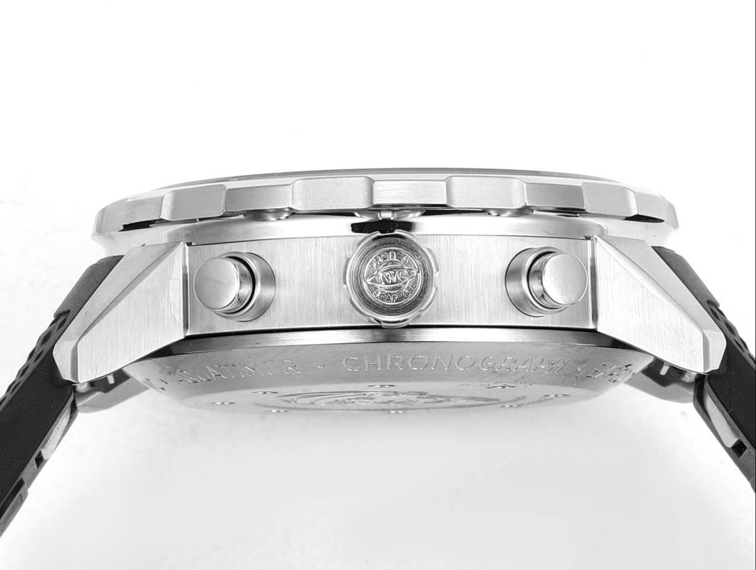 IWC Aquatimer Chronograph Watch 44mm | Quick Release Fluororubber Strap - Image 6