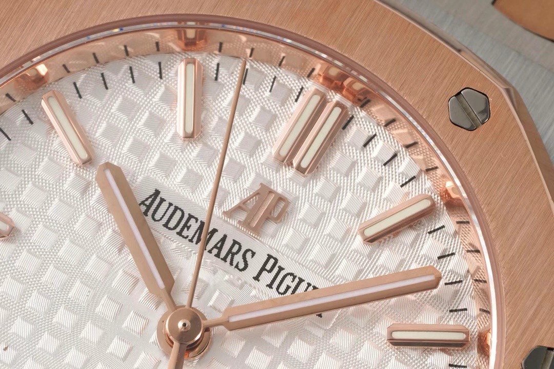 Audemars Piguet Royal Oak Ladies Automatic Watch 34mm, Ref.77350 / 77351 – Style 01 - Image 4