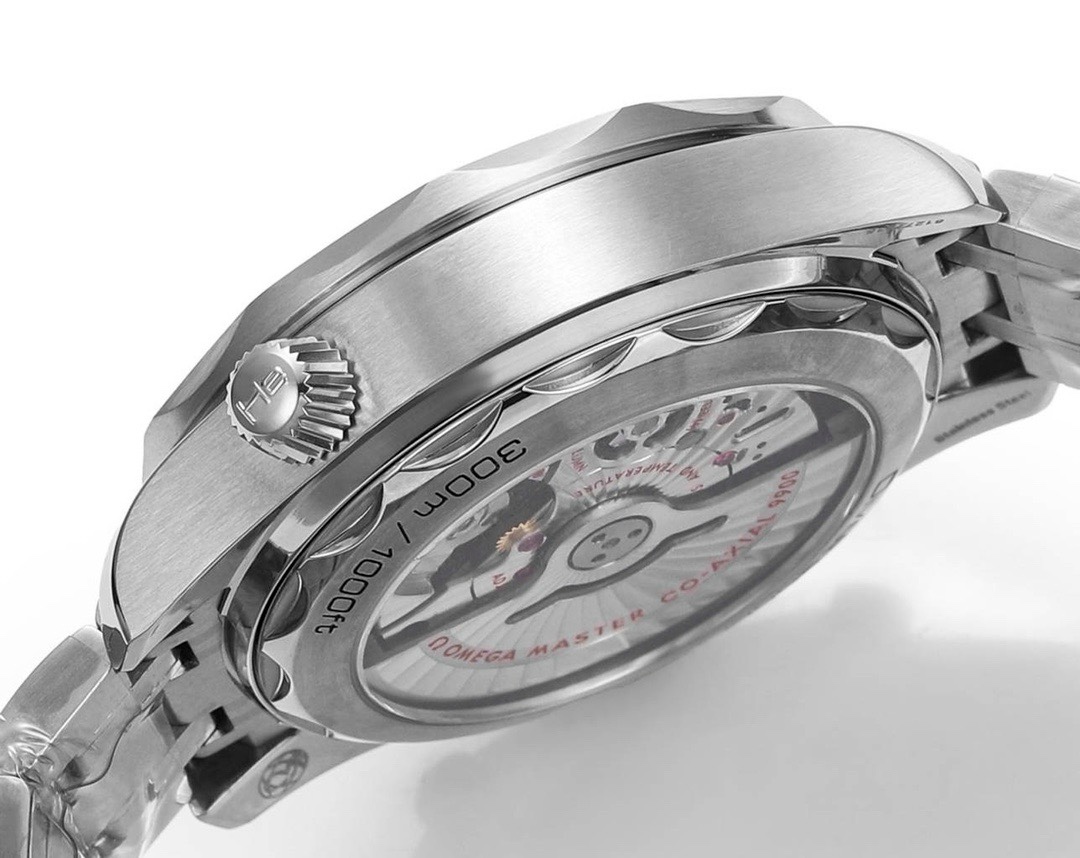 Omega Seamaster 300 Chronograph 44mm Dive Watch Cal.9900 Full Function Ceramic Bezel - Image 7