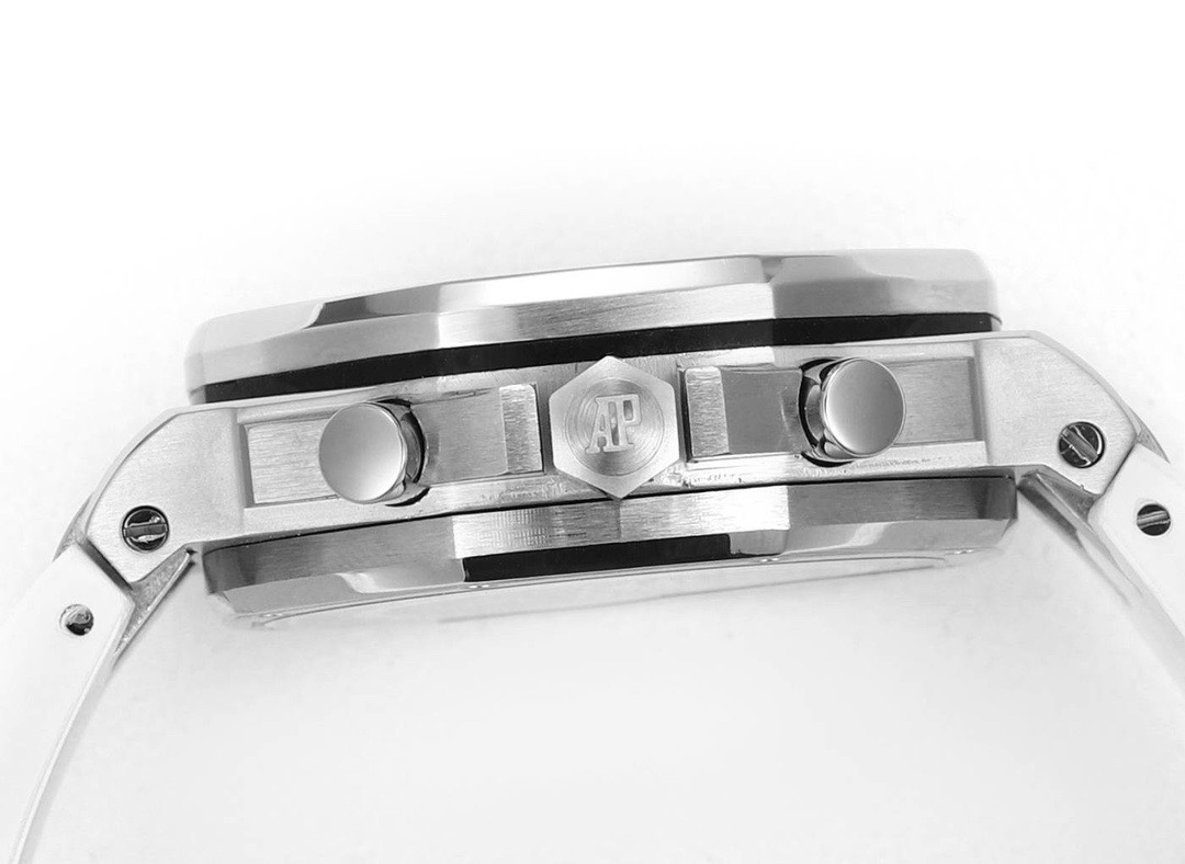 Audemars Piguet Royal Oak 37mm Ladies Automatic Chronograph Watch, Diamond Bezel Rubber - Image 5