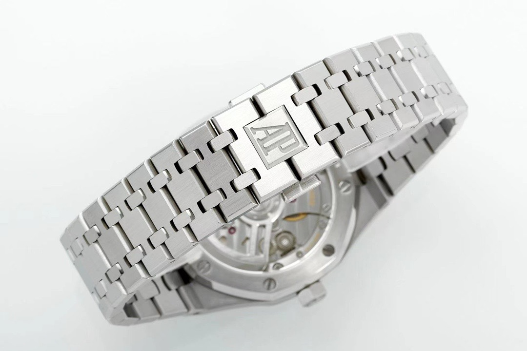 Patek Philippe Nautilus 5711 Mechanical Watch, Factory Cal.324 Movement - Image 8