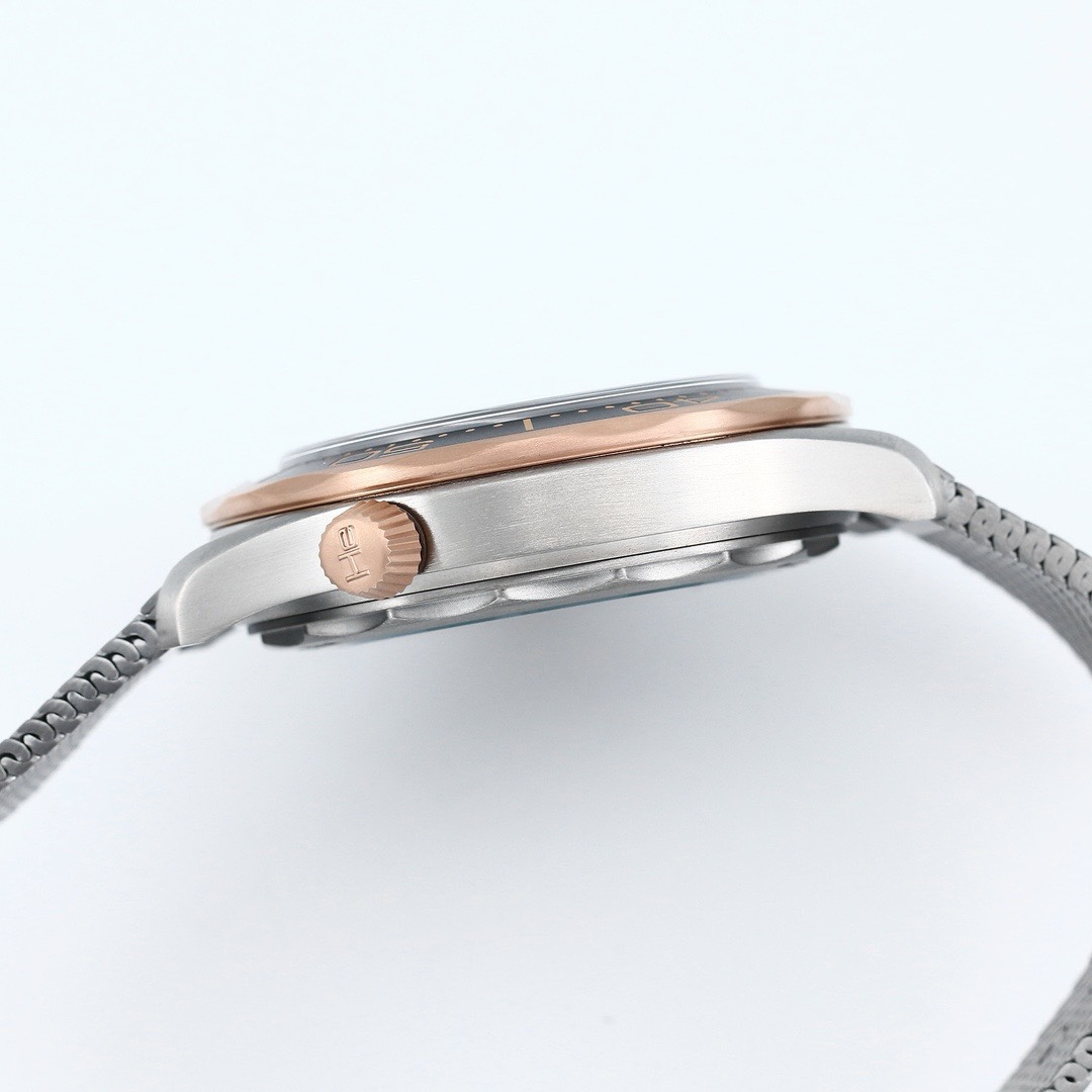 Omega Seamaster ER Upgraded Titanium Bronze Gold 007 – Gold Dial Style 02 - Image 5