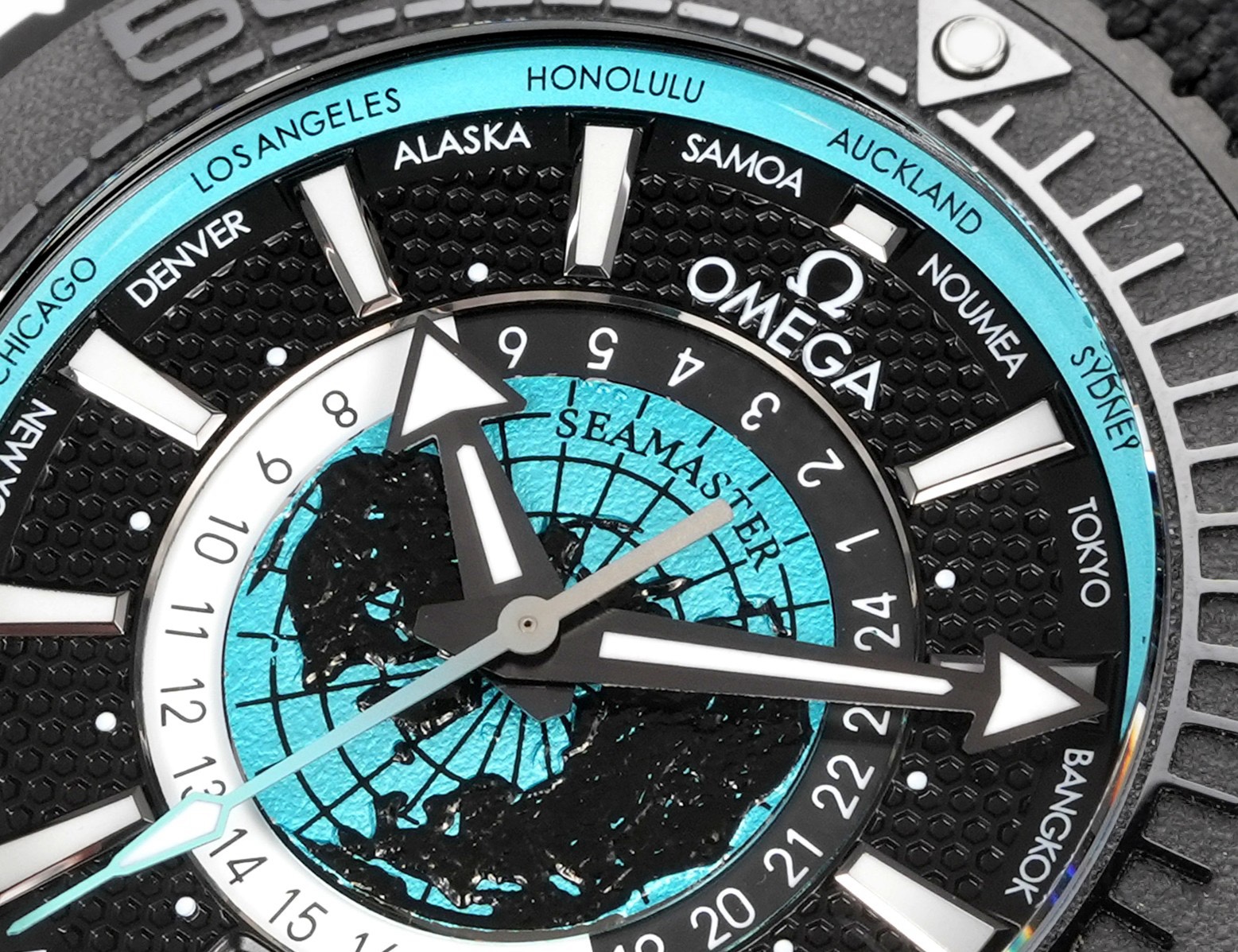 Omega Seamaster Planet Ocean 600M Worldtimer Full Black Ceramic Dive - Image 4