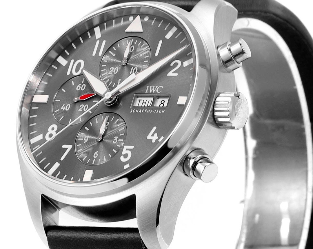 IWC Portuguese Chronograph Watch, New for Business & Daily Wear – Style 07 - Image 2