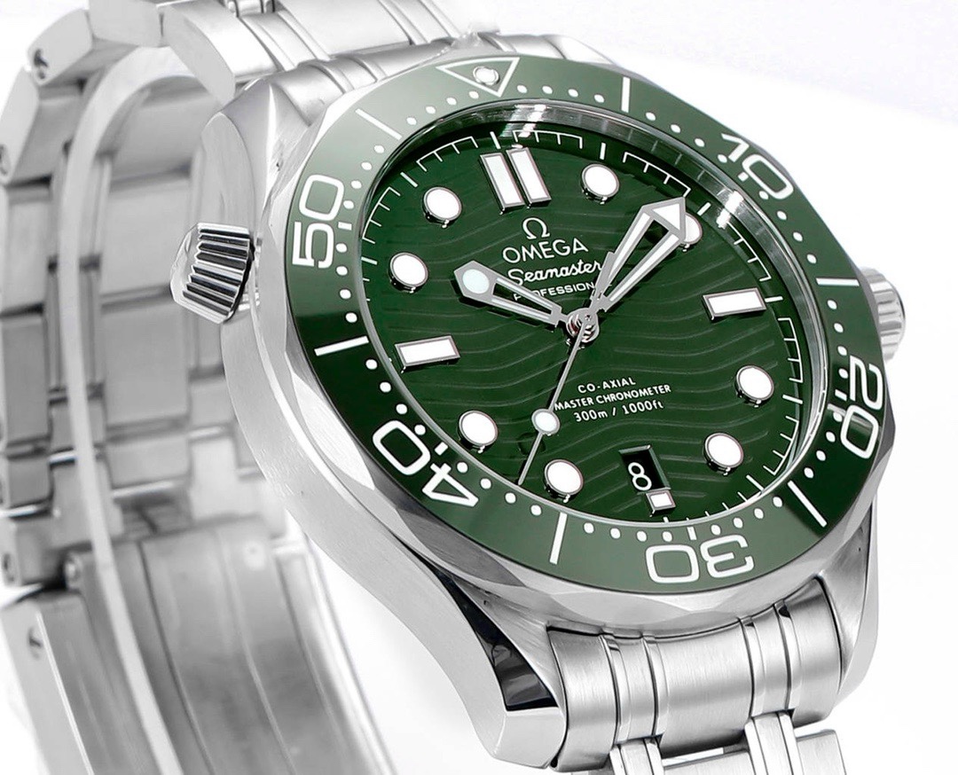 Omega Seamaster 300M Co-Axial Diving Watch 42mm Stainless Steel Bracelet - Image 3