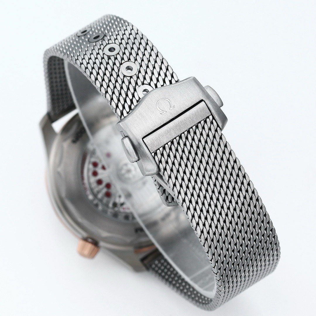 Omega Seamaster ER Upgraded Titanium Bronze Gold 007 – Gold Dial Style 02 - Image 8