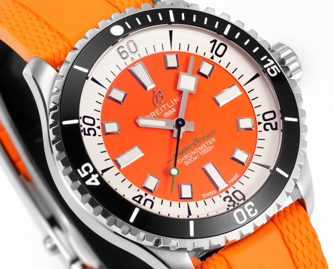 Breitling Superocean 42mm Dive Watch, GR Factory Version Luminous Dial Ceramic Bezel - Image 4