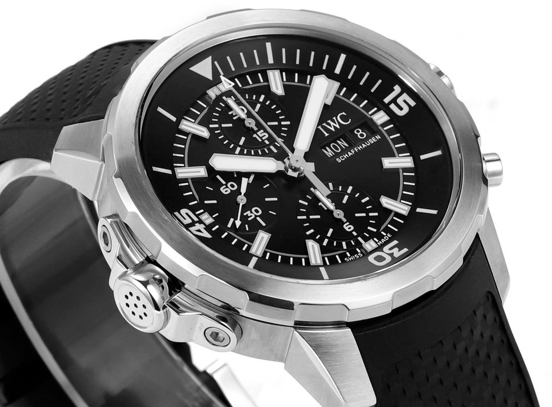 IWC Aquatimer Chronograph Watch 44mm | Quick Release Fluororubber Strap - Image 4