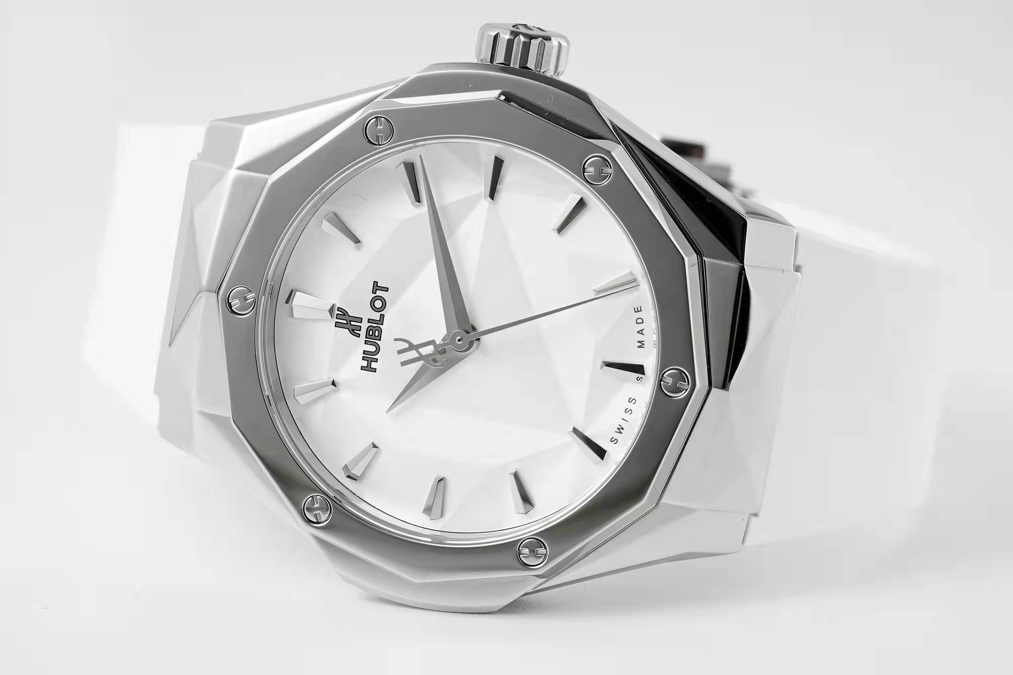 Hublot x Richard Orlinski Co-branded Watch , 40mm Faceted Polygon Case – APS Factory - Image 5