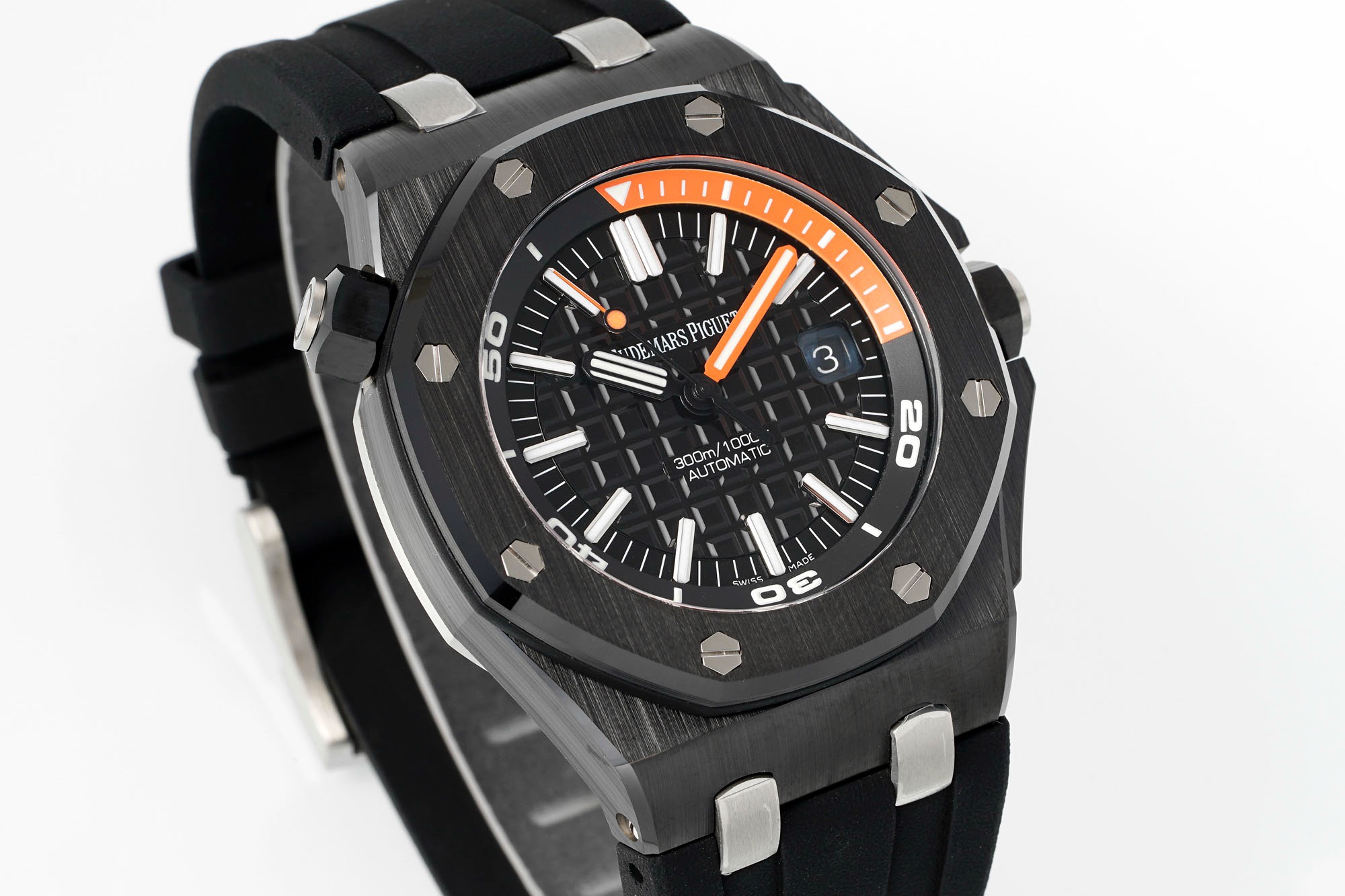 Audemars Piguet Royal Oak Offshore 15707CE Black Ceramic Diver - Image 2