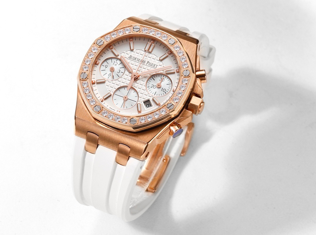 Audemars Piguet Royal Oak 37mm Ladies Automatic Chronograph Watch, Diamond Bezel Rubber - Image 2