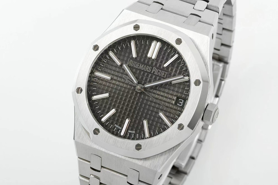 Patek Philippe Nautilus 5711 Mechanical Watch, Factory Cal.324 Movement - Image 3