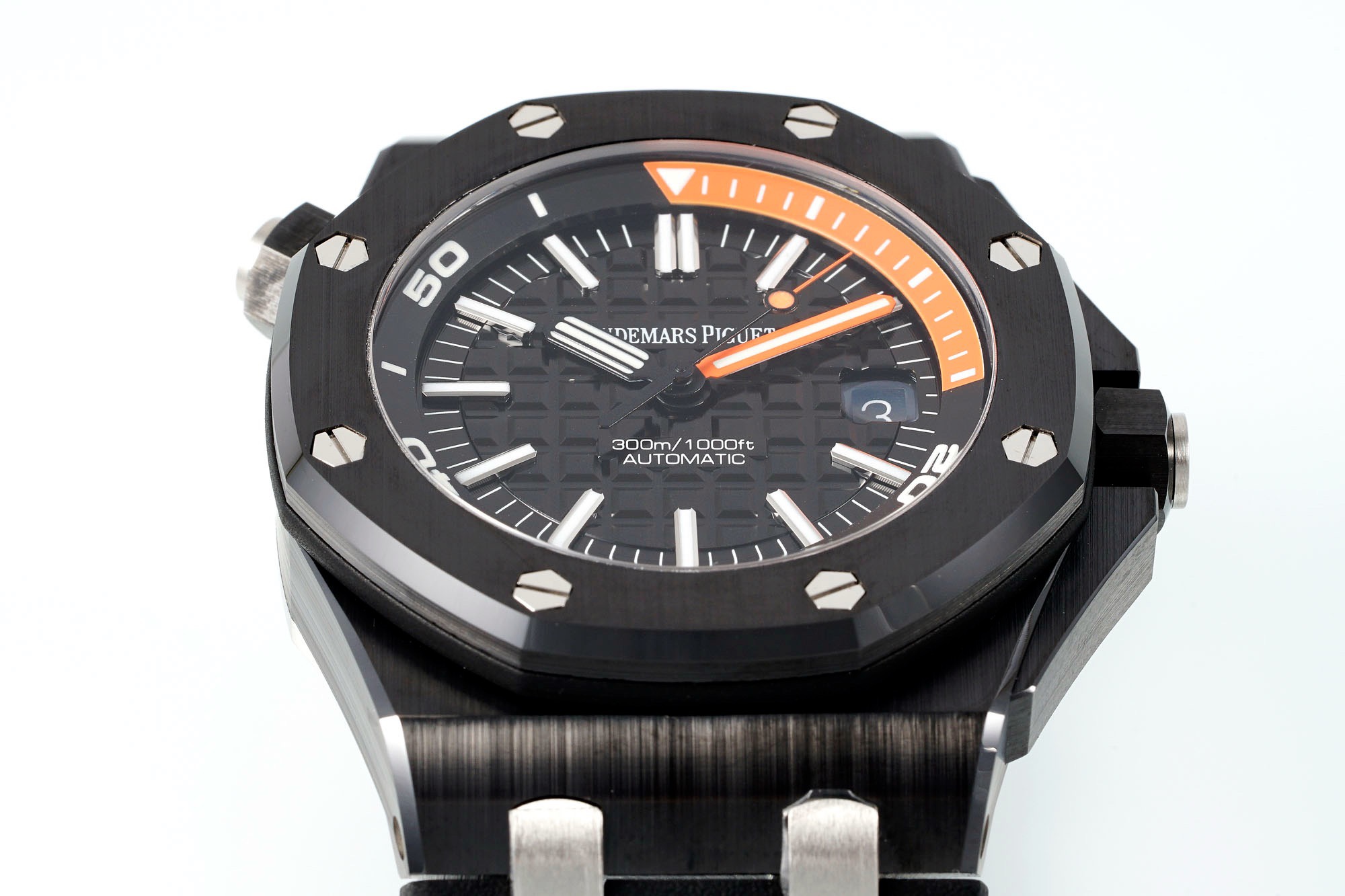 Audemars Piguet Royal Oak Offshore 15707CE Black Ceramic Diver - Image 3