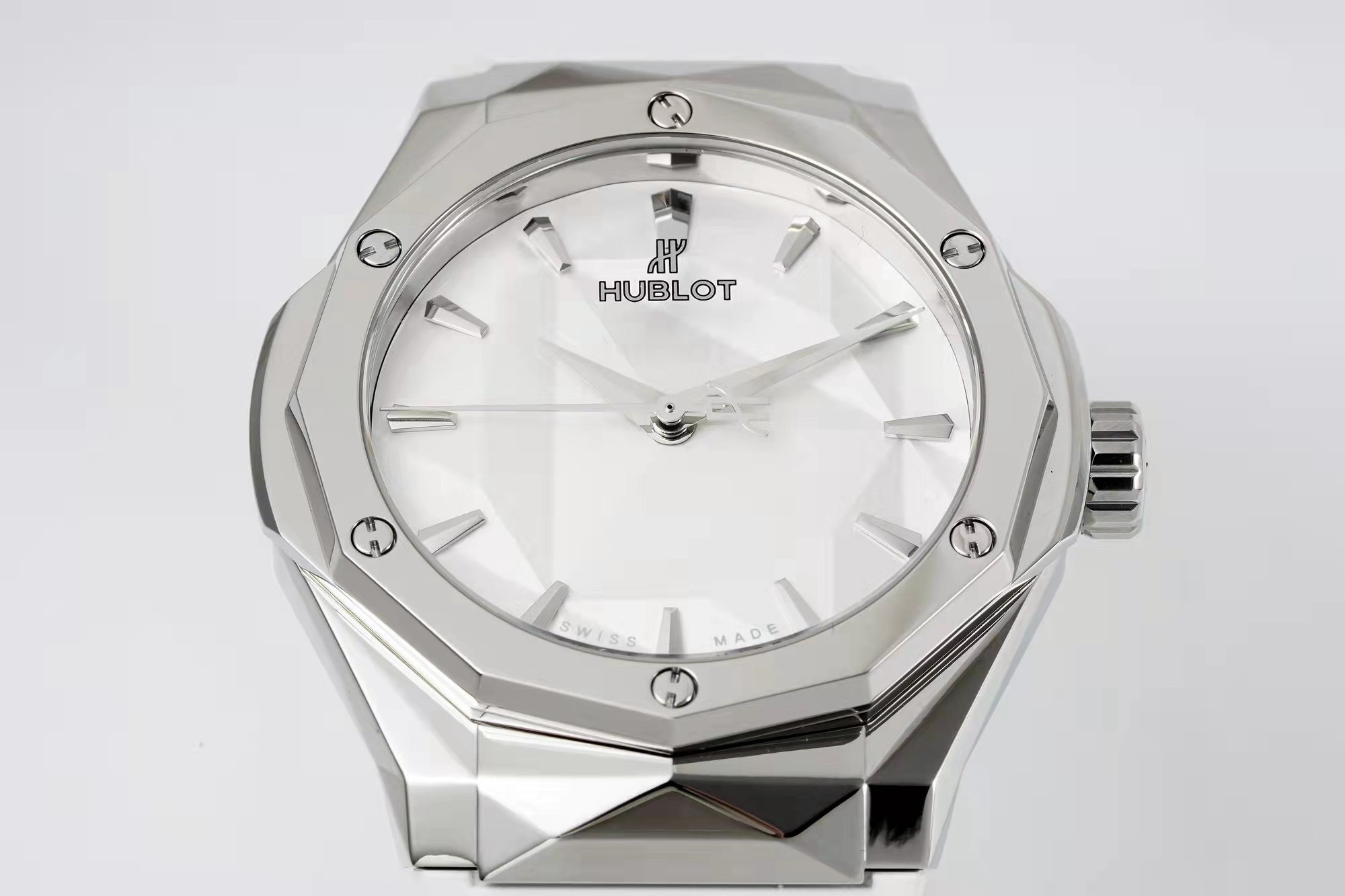 Hublot x Richard Orlinski Co-branded Watch , 40mm Faceted Polygon Case – APS Factory - Image 4