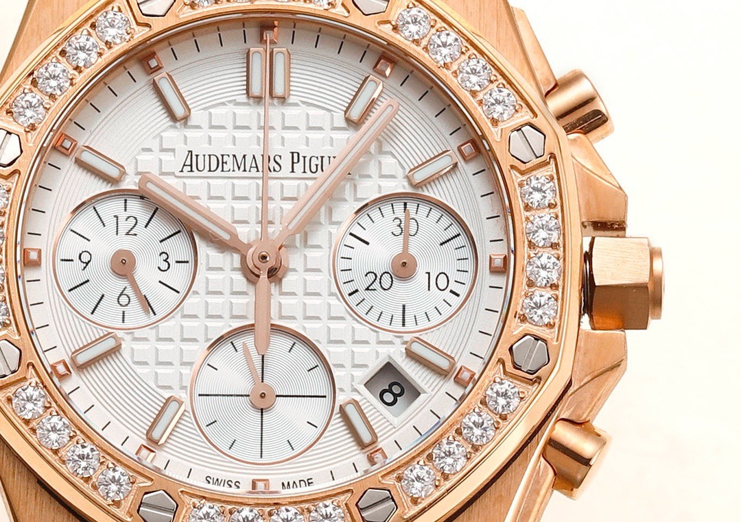 Audemars Piguet Royal Oak 37mm Ladies Automatic Chronograph Watch, Diamond Bezel Rubber - Image 9