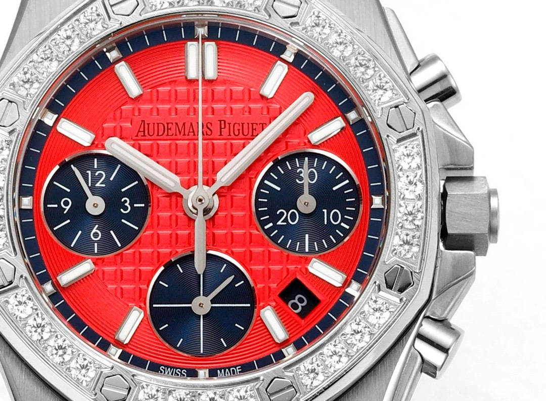 Audemars Piguet Royal Oak 37mm Ladies Automatic Chronograph Watch, Diamond Bezel Rubber - Image 9